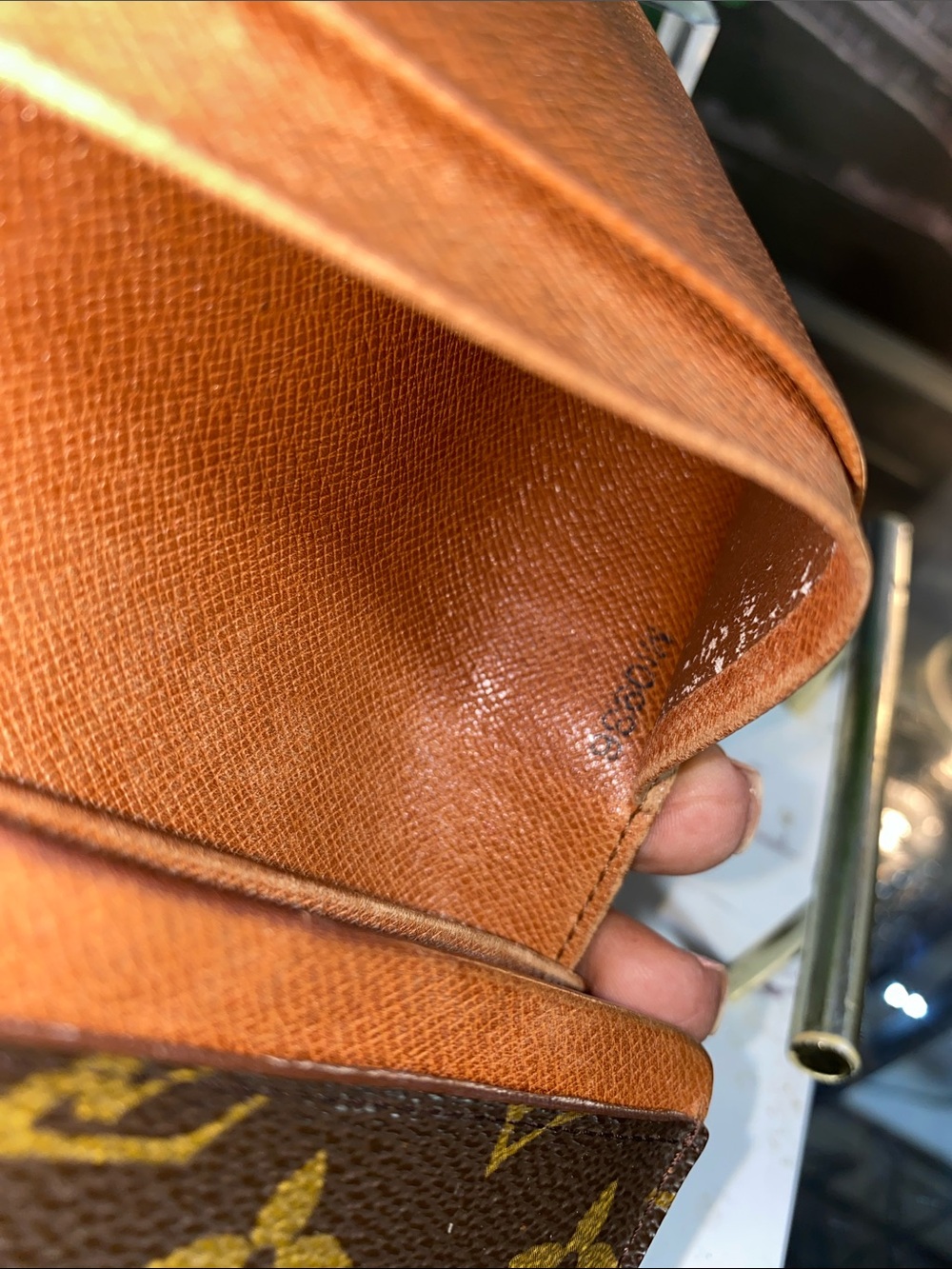 Authentic Louis Vuitton Monogram Bifold Zippy Wallet - Picture 6 of 15